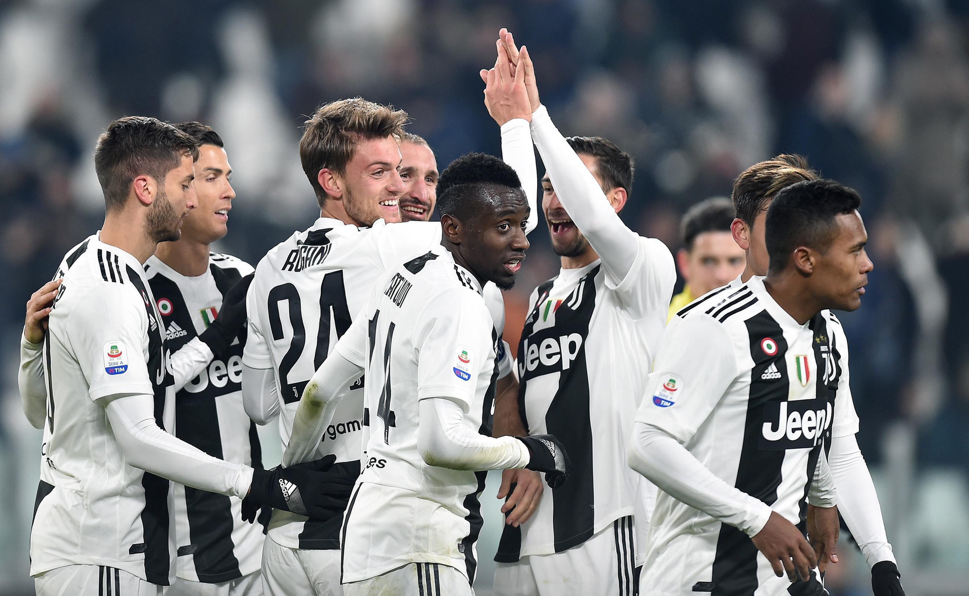 赛地聚焦:意大利杯赛前热度飙升,瓦伦西亚官宣签约,更衣室稳定,更衣室氛围转暖的简单介绍-AYX SPORTS