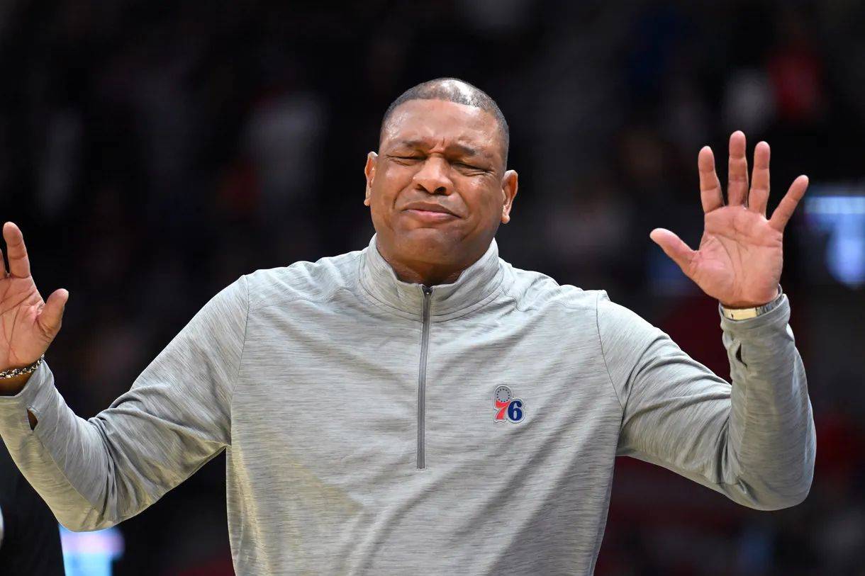 关于洛杉矶湖人加时末段调整名单，志在CBA季后赛名次提升，气氛紧张，医务组通报恢复的信息-爱游戏娱乐